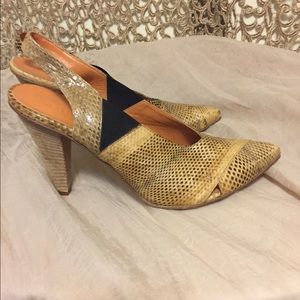 Latitude femme Snakeskin print leather heels